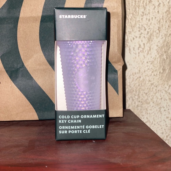 Starbucks 2021 Bearista bear, Bearista ornament & cold cup ornament - Picture 4 of 5